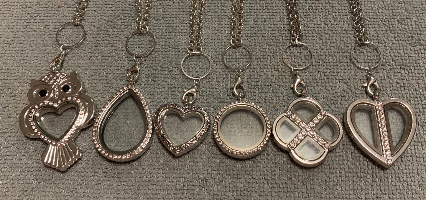 The Prospector - Gem & Floating Locket Game